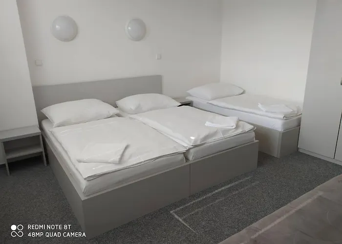 Valmez 招待所 3*